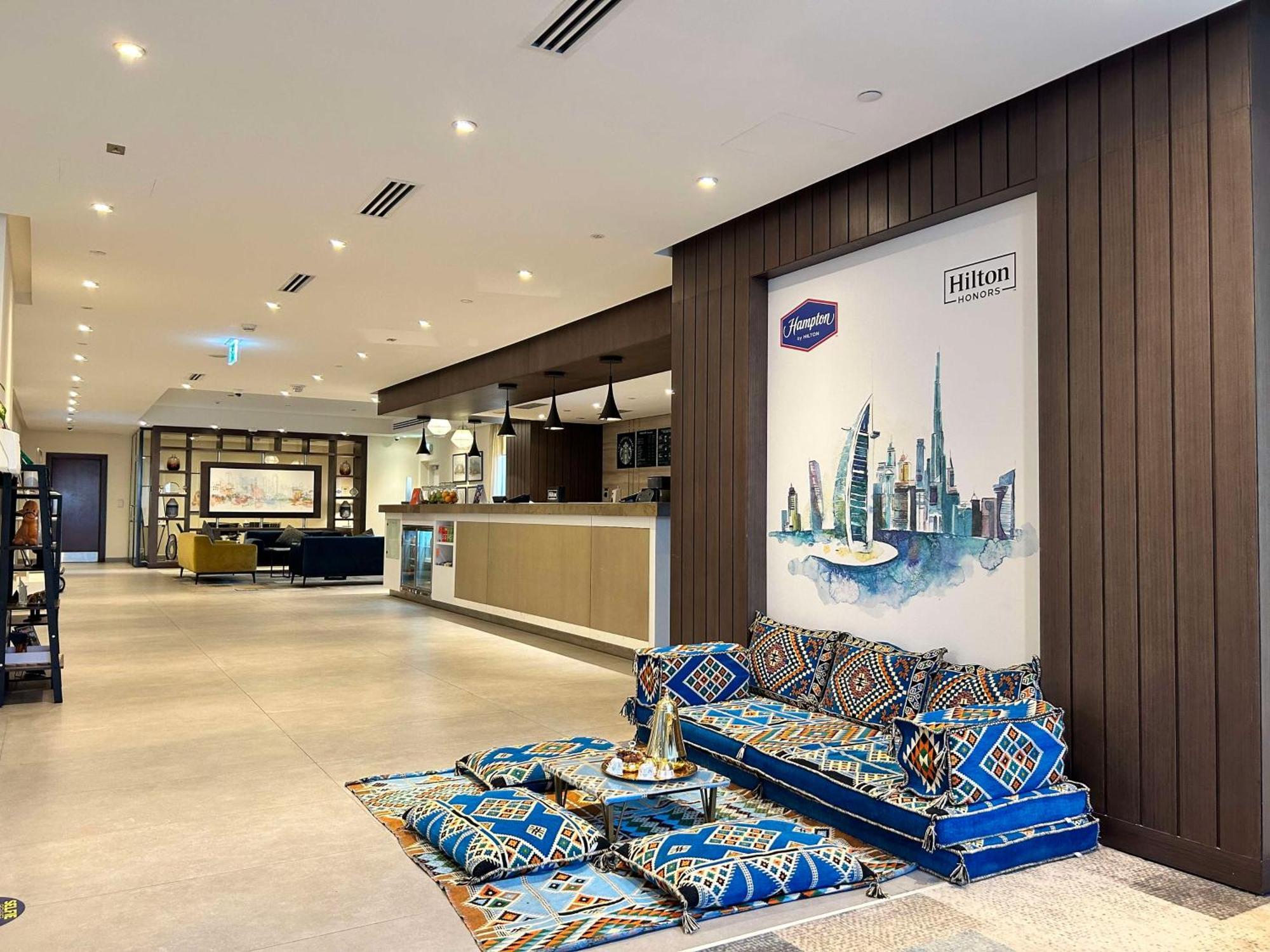 Hampton By Hilton Dubai Al Barsha Hotel Bagian luar foto