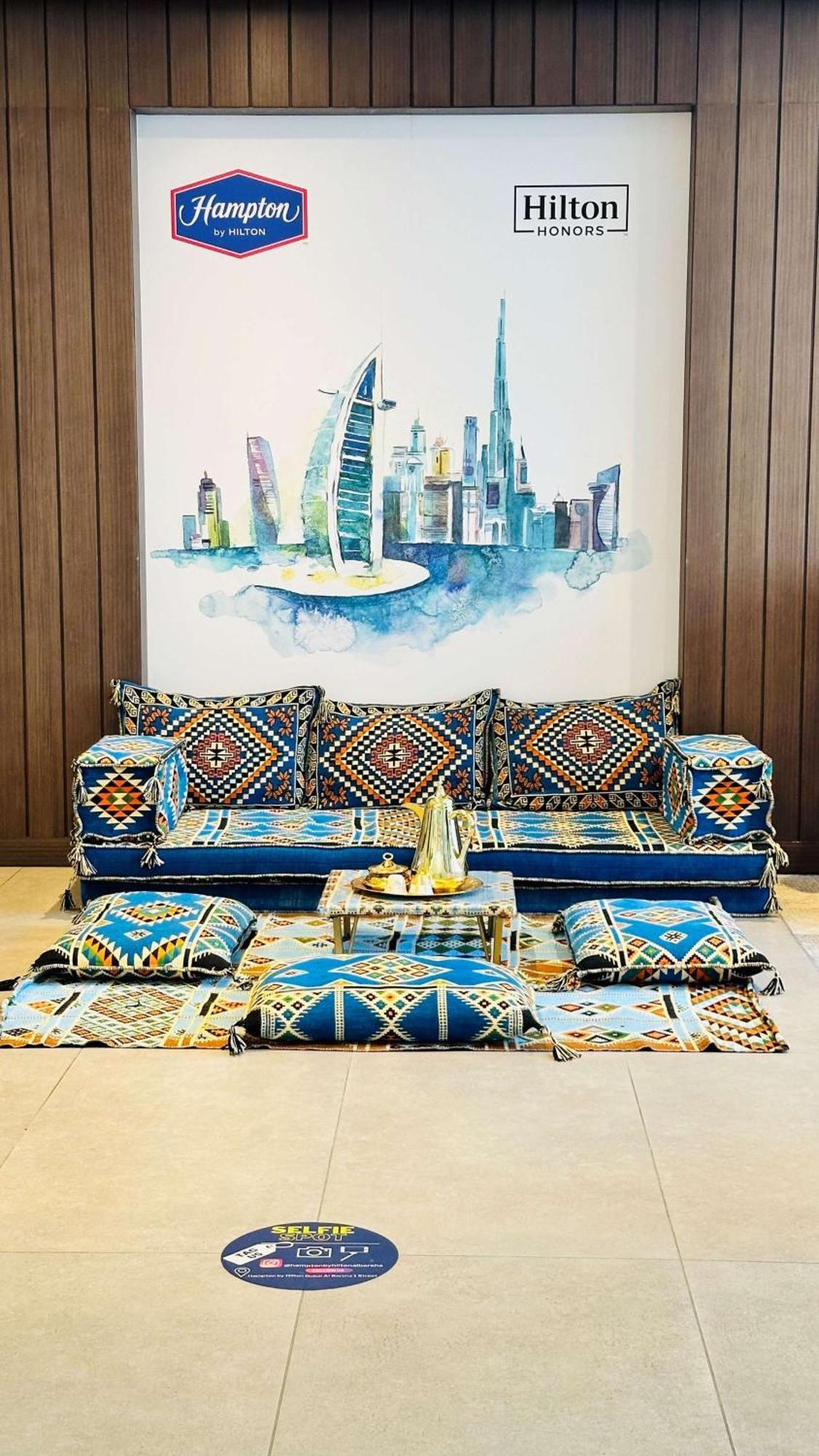 Hampton By Hilton Dubai Al Barsha Hotel Bagian luar foto