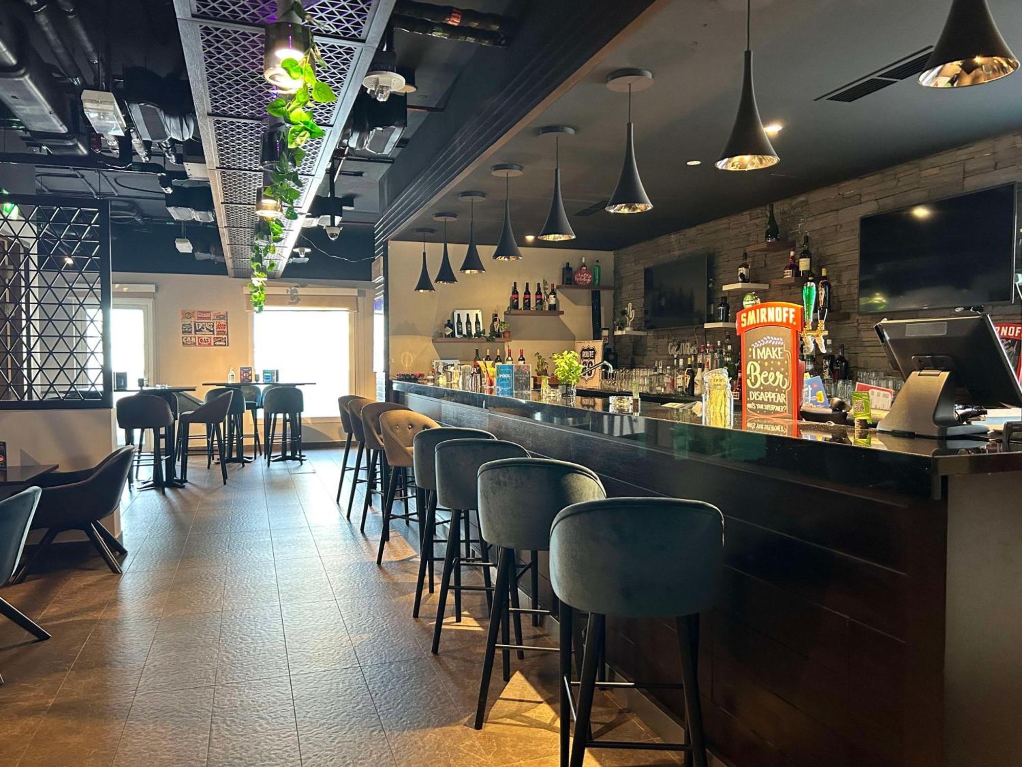 Hampton By Hilton Dubai Al Barsha Hotel Bagian luar foto