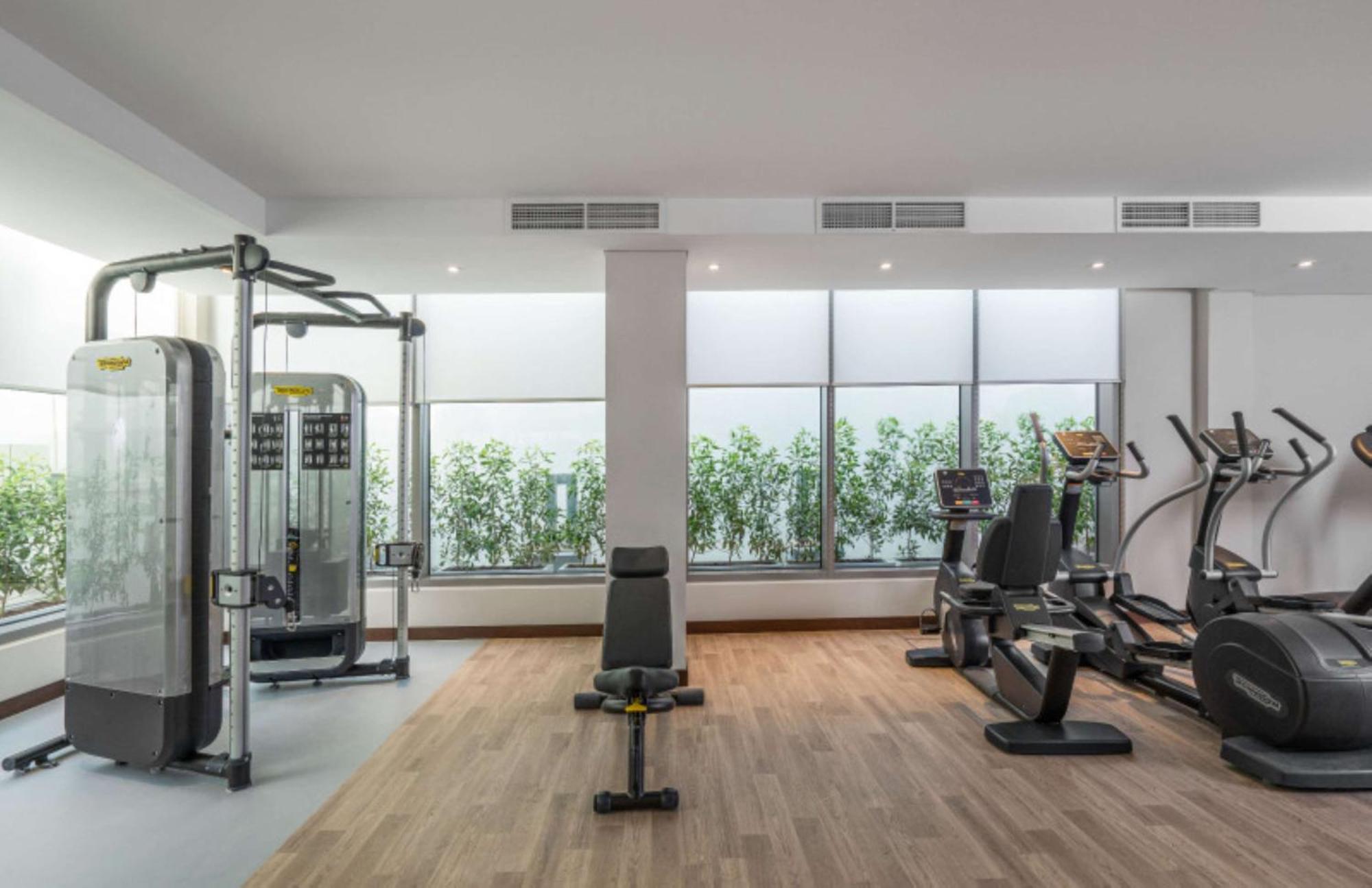 Hampton By Hilton Dubai Al Barsha Hotel Bagian luar foto