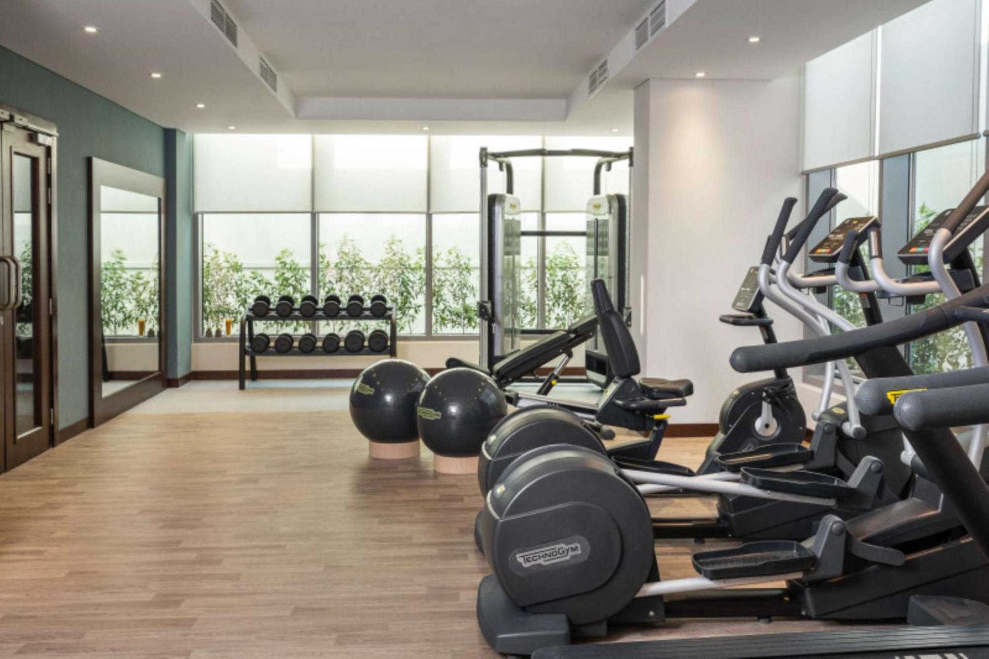 Hampton By Hilton Dubai Al Barsha Hotel Bagian luar foto