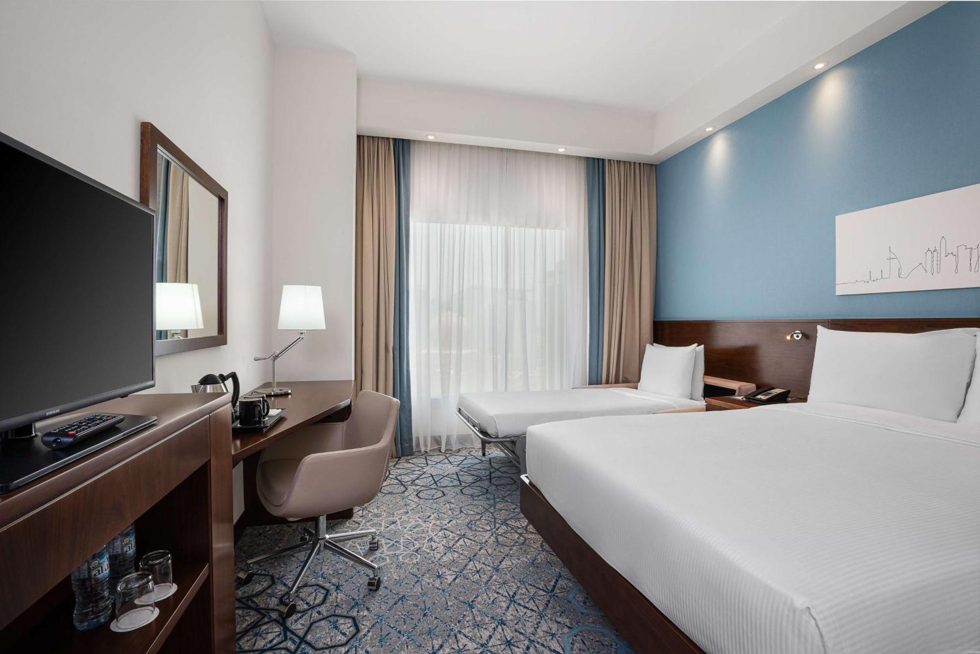 Hampton By Hilton Dubai Al Barsha Hotel Bagian luar foto