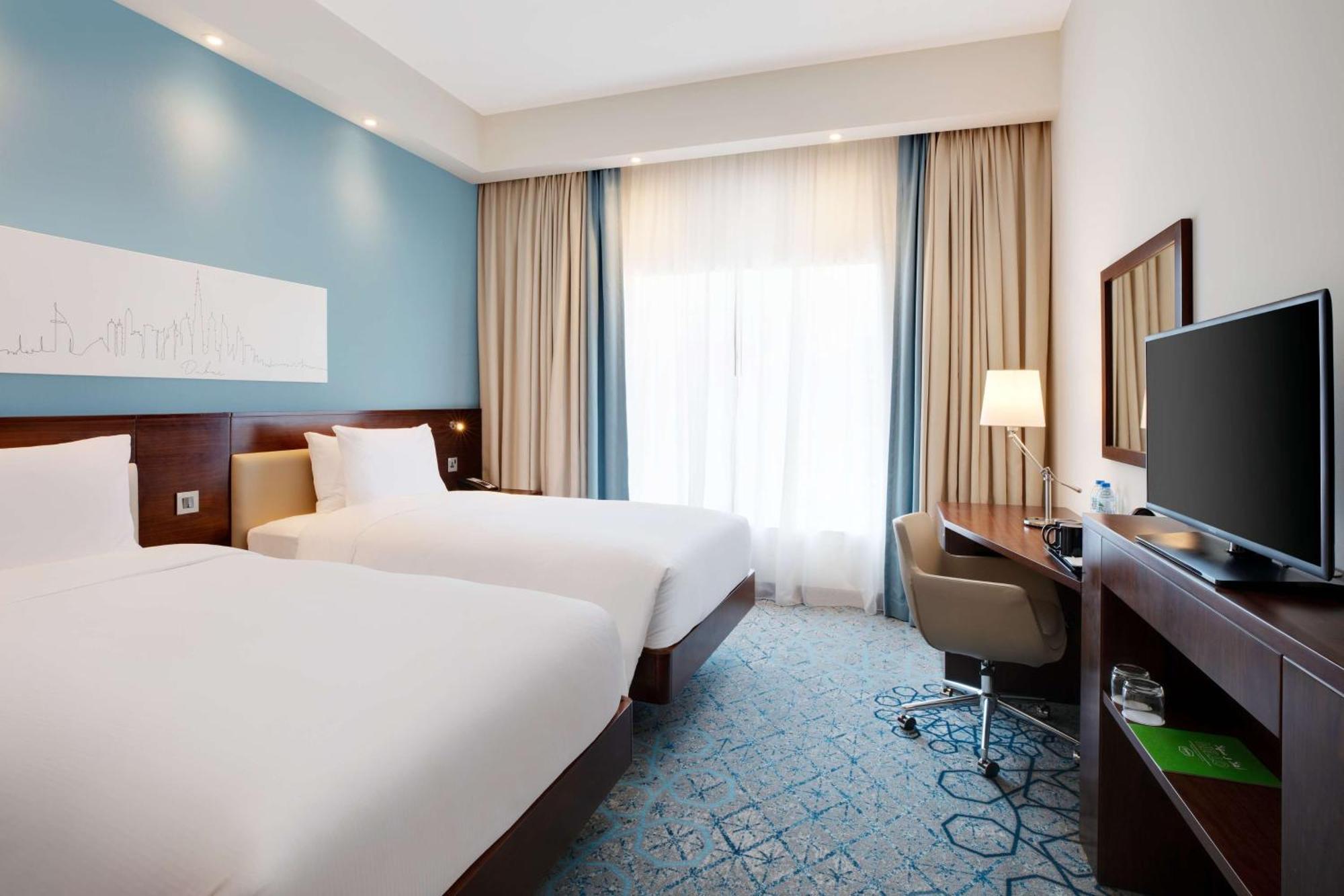 Hampton By Hilton Dubai Al Barsha Hotel Bagian luar foto